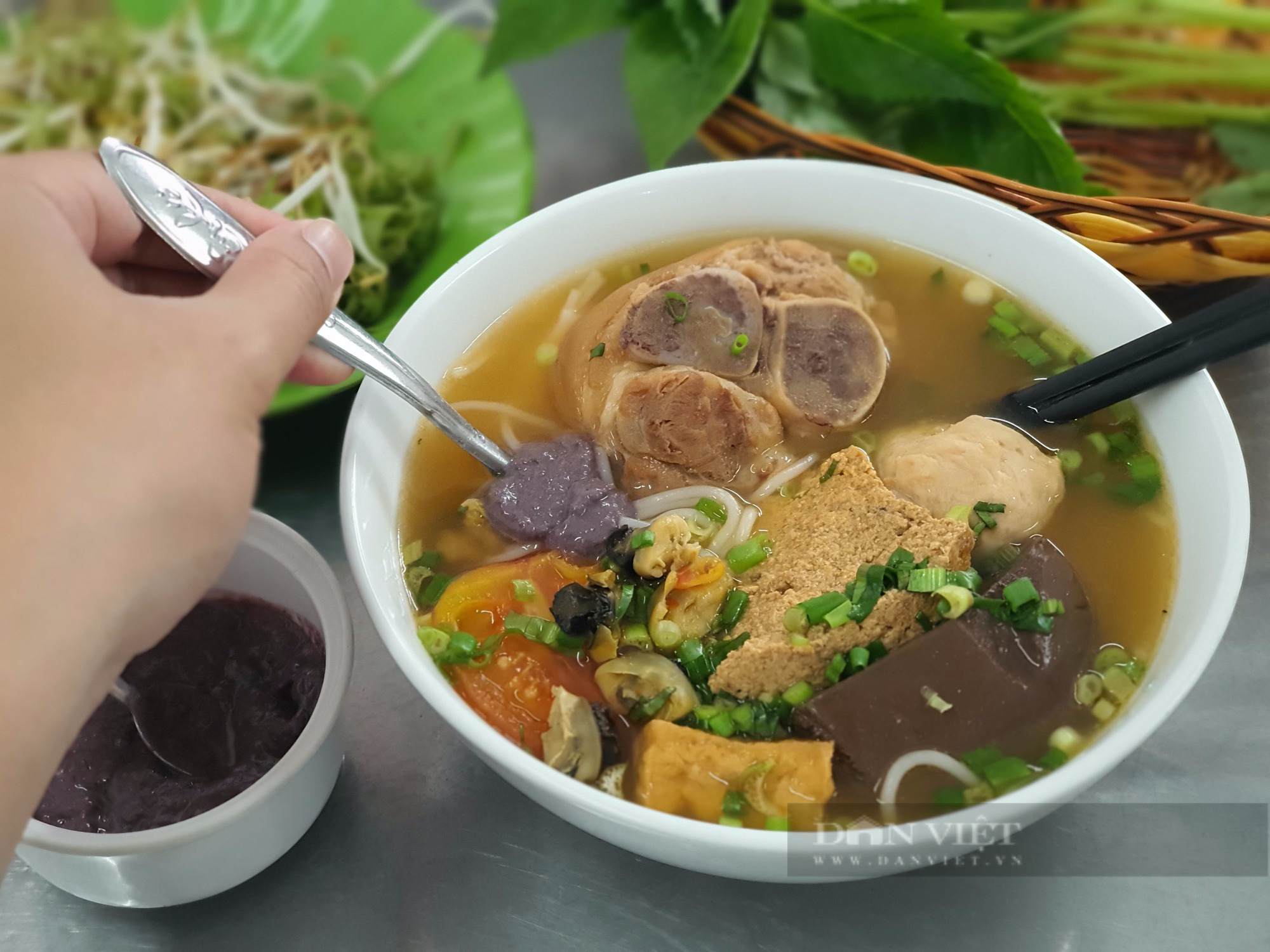 Khó cưỡng với 3 quán bún riêu ngon ở ngay quận 1